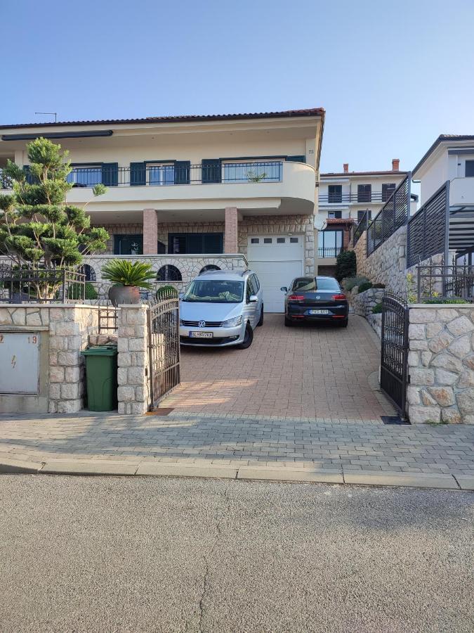 Biuk Apartments Novi Vinodolski Eksteriør bilde