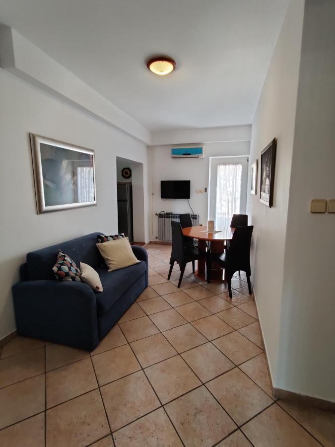 Biuk Apartments Novi Vinodolski Eksteriør bilde