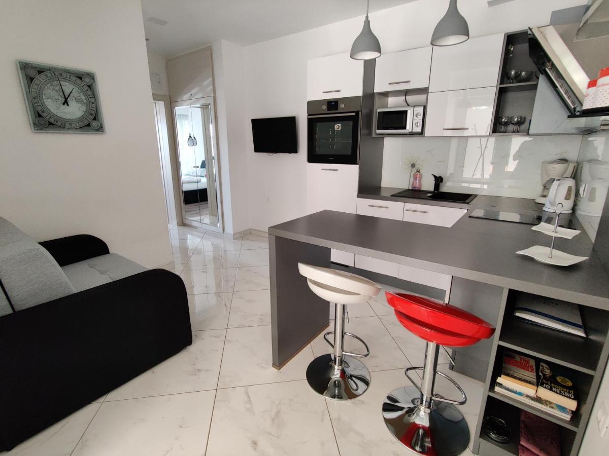 Biuk Apartments Novi Vinodolski Eksteriør bilde
