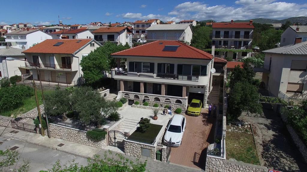 Biuk Apartments Novi Vinodolski Eksteriør bilde